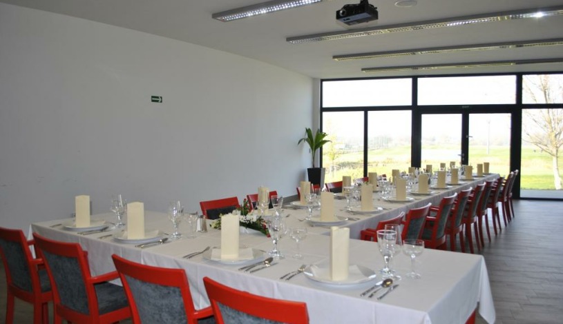 Golf resort Jezera Ostrožská Nová Ves